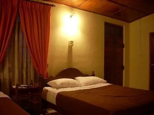 *** Hotel Vista Sri VI Villa Kandy Sri Lanka